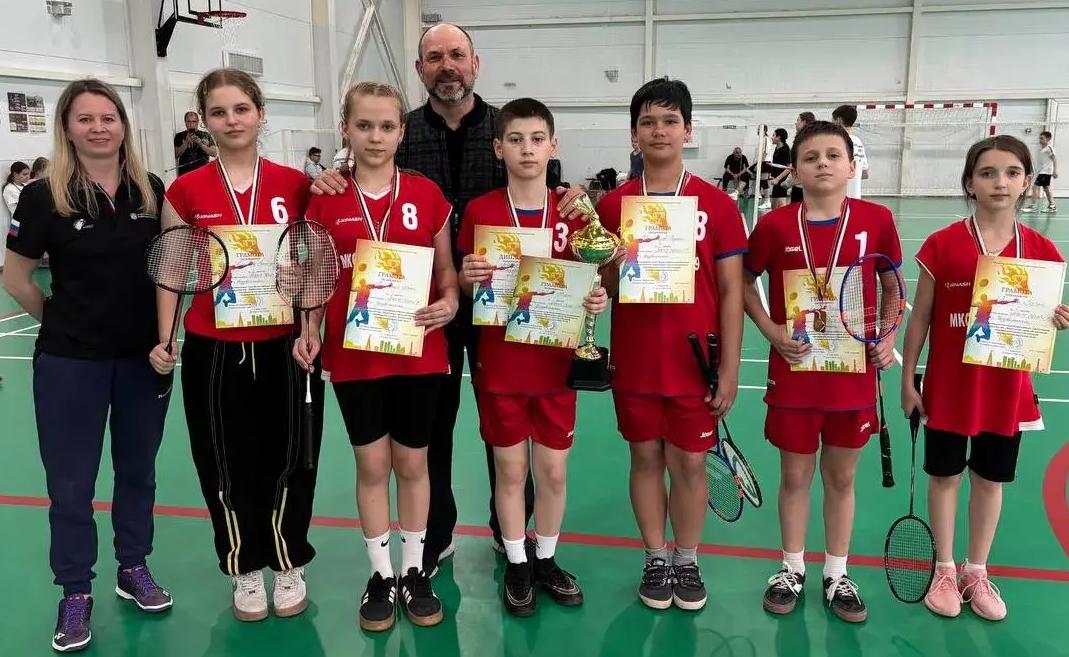 Краевые соревнования по бадминтону «Проба пера»